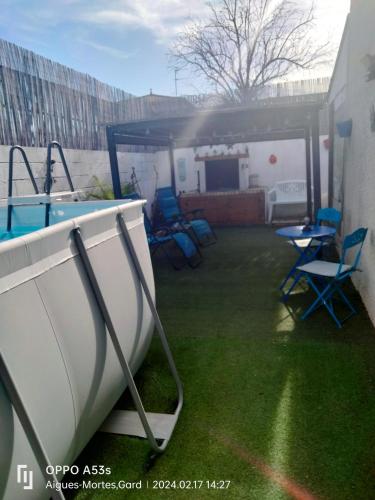 maison entière avec piscine