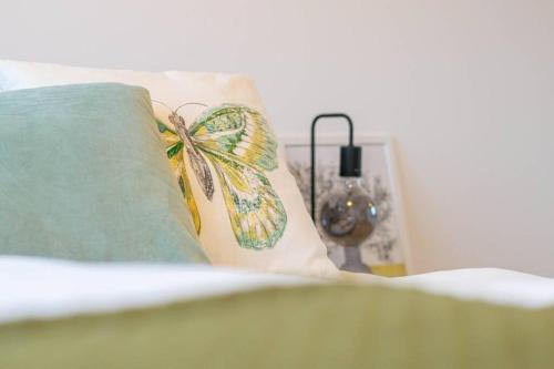 Katil atau katil-katil dalam bilik di Olive Tree Apartment - Klimatyzacja - Air conditioning-self-check-in