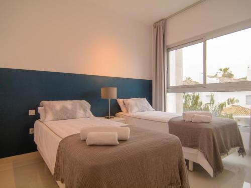Brand new apartment in Belaire, pools, garden