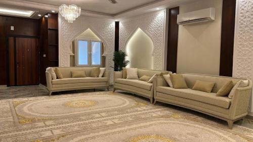 Et sittehjørne på Luxury 5 bedrooms villa in muscat