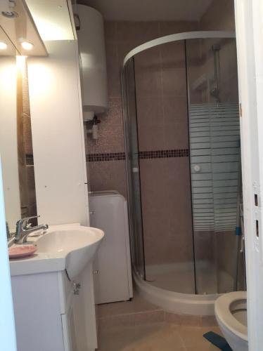 Photo de la galerie de l'établissement Studio idéal curiste, à Balaruc-les-Bains