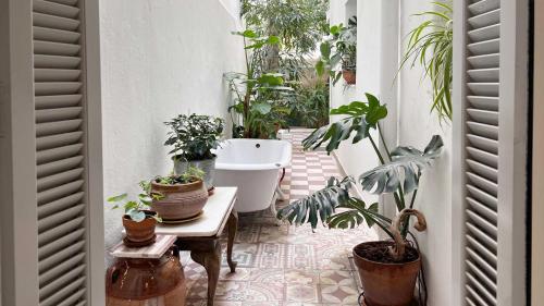 Casa Mushidora: Art Retro Chic Luxury Apartment