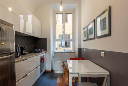 GuestHost - San Giovanni in Laterano Dazzling Apartment