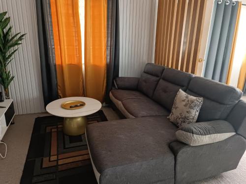 Et opholdsområde på De sepakat cottage private pool