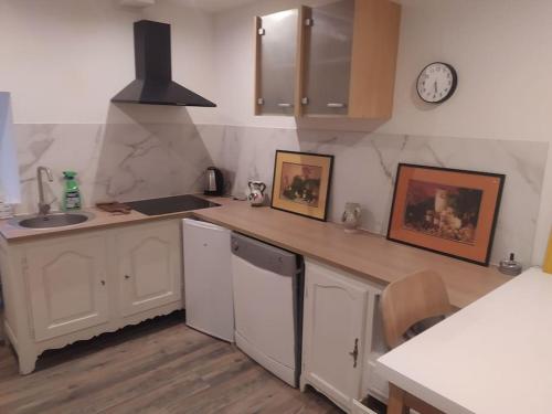 Photo de la galerie de l'établissement studio 35 mètres carrés, à Maron