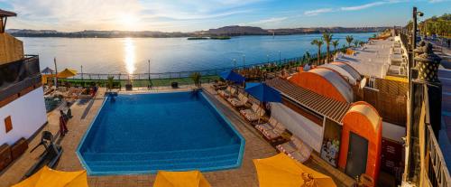 an overhead view of a swimming pool on a cruise ship at Sonesta Nouba Hotel Aswan in Aswan