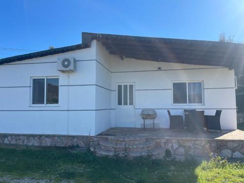 Gallery image of Sun n' Blue Villas in Sarandë