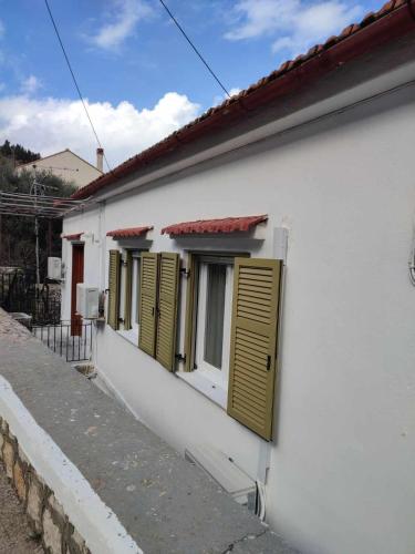 Gallery image of ARITI HOLIDAY APARTMENT in Vathi, Ithaka