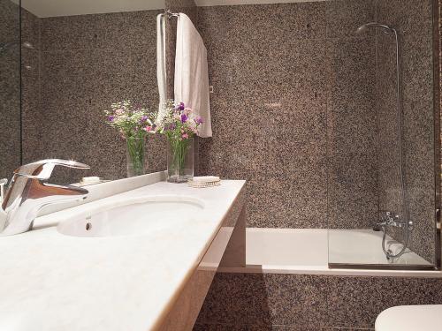 My Space Emirates - Charming Duplex in Barcelona ideal for Families or Friends