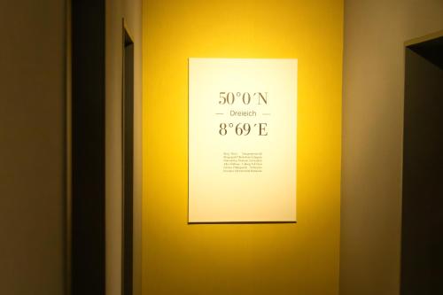 Hotel Herrnbrod & Ständeckeに飾ってある許可証、賞状、看板またはその他の書類