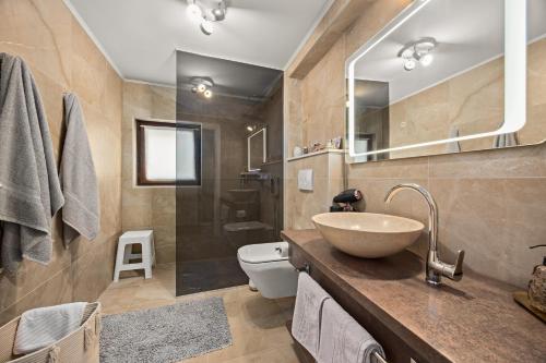 Villa VaLetiS photo 3
