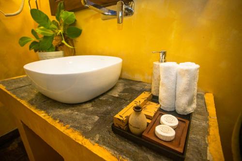 Un baño de Dhyana Beach Villa