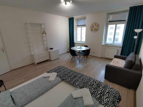 Central Apartment metro 1 min.