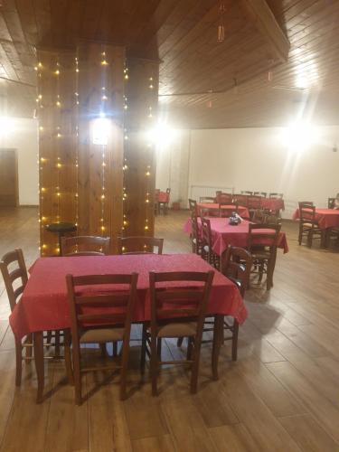 Restaurace v ubytování Razem Lendina e Qete