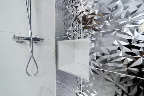 Phòng tắm tại MalvaLindaBeach Loft Benlliure Malvarrosa/Patacona