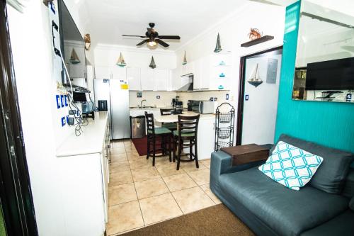 Una cocina o zona de cocina en Villas Aqua Los Cabos