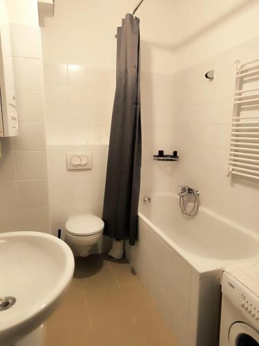 pretty apartment next to metro station