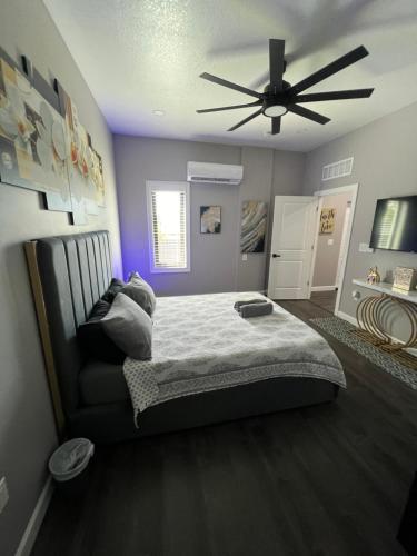 Gallery image of The palm suite in Lehigh Acres