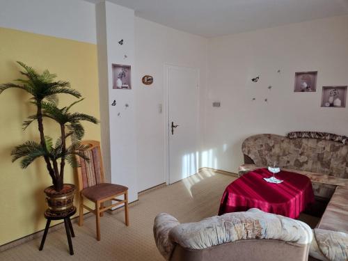Χώρος καθιστικού στο Ferienhaus in Thüringen Nähe Hohenwarte Stausee