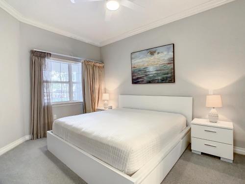 MINUTES FROM DISNEY 3bed 3bath Poolside at LUXURIOUS RESORT photo 52