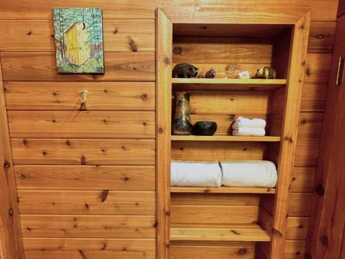 トーリーにあるTiny Creek Retreatのギャラリーの写真