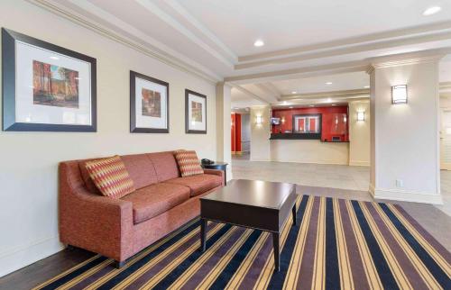 Χώρος καθιστικού στο Extended Stay America Suites - Atlanta - Gwinnett Place