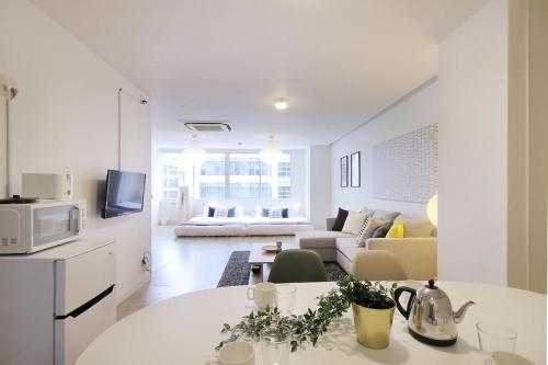 b hotel Nikke - 2BR Apt for 10ppl near Hondori Shopping