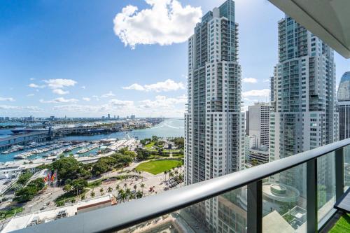 Devereaux Miami Luxury One-Bedroom and Studios photo 28