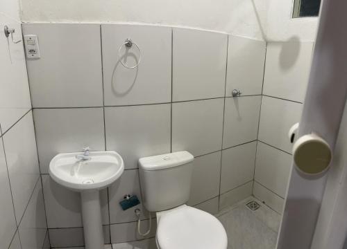 Ванна кімната в Residencial/Hostel Mirani