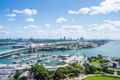 Devereaux Miami 2 Bedroom, 1 Bedroom, and Studio Condos with Balconies photo 19