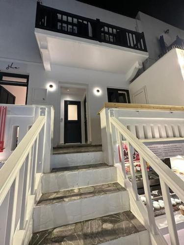 Gallery image of Bonita Luxury Room with Window in Mýkonos City