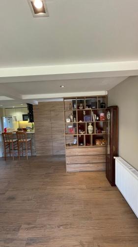 Dapur atau dapur kecil di Vila Garden River Jahorina - Sarajevo