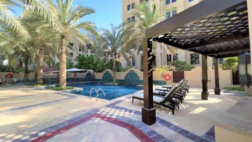 Silkhaus modern 1BDR with beautiful balcony