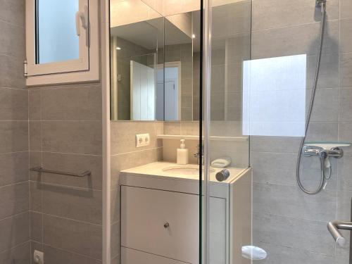 Koupelna v ubytování MARQUINA - Apartamento con fantásticas vistas al mar