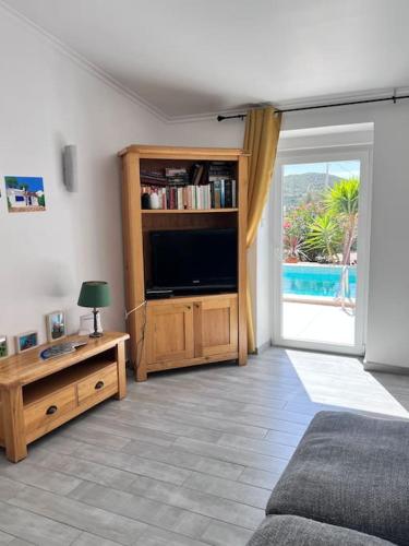 Typical quiet Algarve cottage
