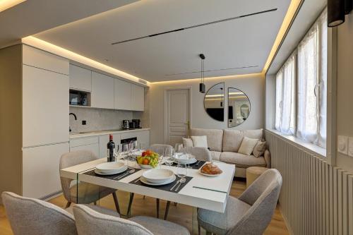 Photo de la galerie de l'établissement 365 Suite Fondary 4 - Superb apartment in Paris, à Paris