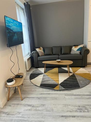 Montmartre Sacré Cœur Appartement Refait à Neuf Paris 18ème - 4 P