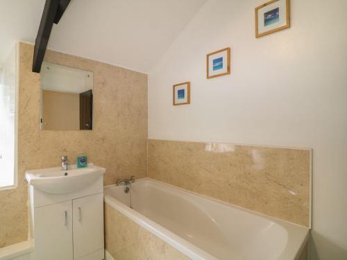 Koupelna v ubytování The Granary