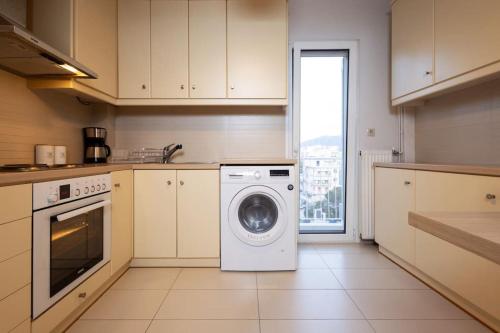 Bright 2 bdr Pagrati apartment