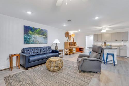 Χώρος καθιστικού στο Eagle's Nest - Upscale Loft Downtown Close to GSU
