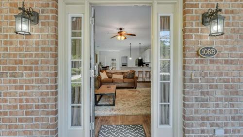 Posezení v ubytování Eagle's Retreat - Close to GSU & Paulson Stadium