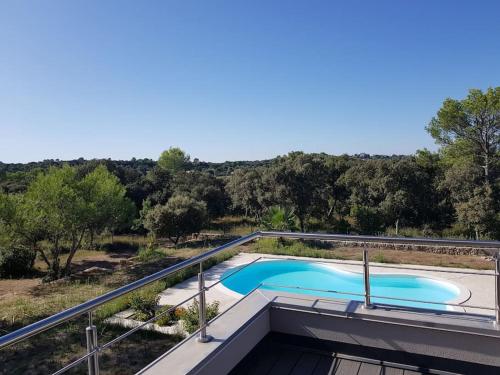 Photo de la galerie de l'établissement villa architecte familiale au calme, à Villevieille