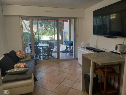 Les Hauts du Golf Rez de jardin Piscine Tennis