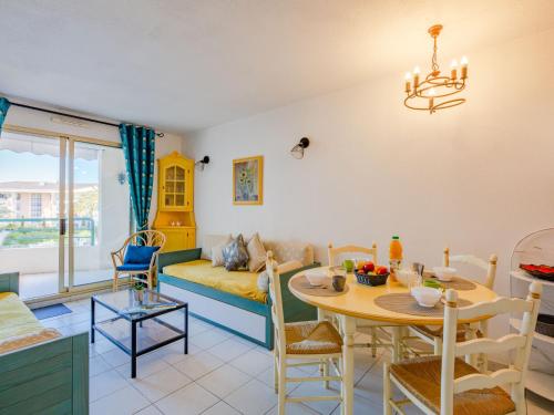 Apartment L'Open-1 by Interhome