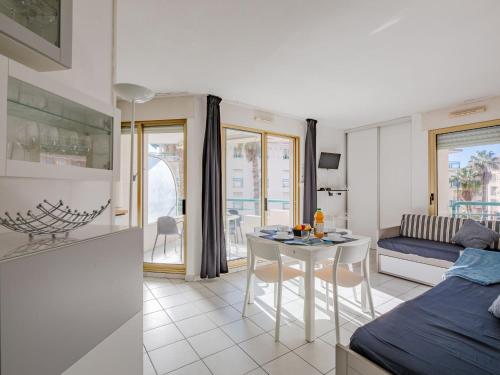 Apartment L'Open-5 by Interhome