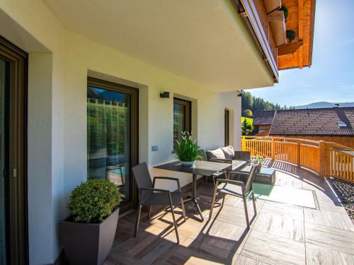 Balkoni atau teres di Apartment Spieglhof-1 by Interhome