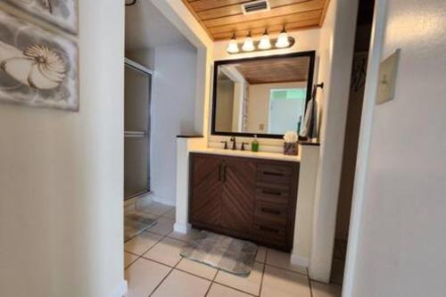 Oceanfront Cottage - Pool Beach Access Oceanview, Cocoa Beach (updated ...