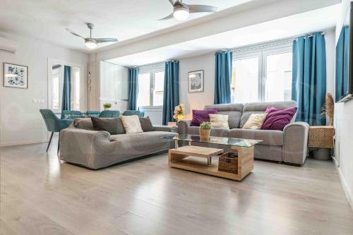 Cosy flat with private balcony - Historic Center by REMS