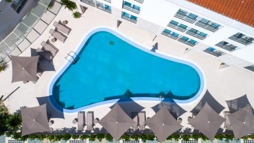 Swimmingpoolen hos eller tæt på Apartment Garden Palace A125