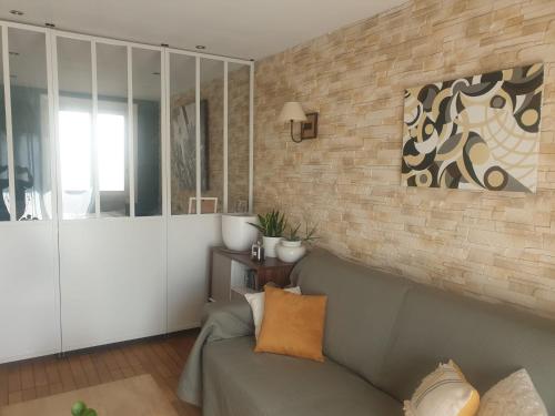 Photo de la galerie de l'établissement LE LUTETIA, à Cannes